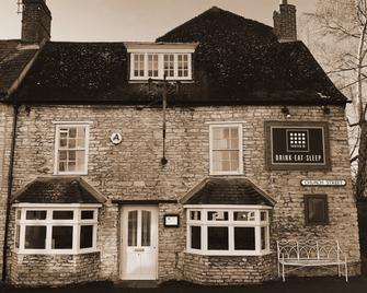 Thirteen Bicester - Bicester - Edificio