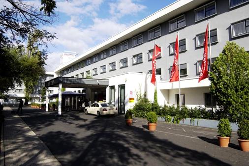 Intercityhotel Frankfurt Airport - Frankfurt am Main - Building
