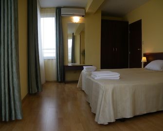 Hotel Zenith - صوفيا - غرفة نوم