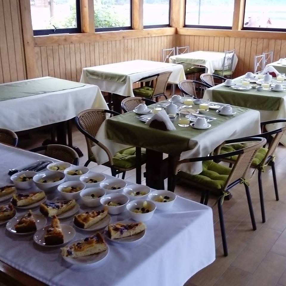 Palena Dining Room / Cabanas Isla Del Palena In Bajo Palena Chile 10 Reviews Price From 84 Planet Of Hotels / But there is something lovely about a designated dining room, a place of elegance and ritual where here at pale & interesting we can help you achieve a stunning dining room design that is beautiful.