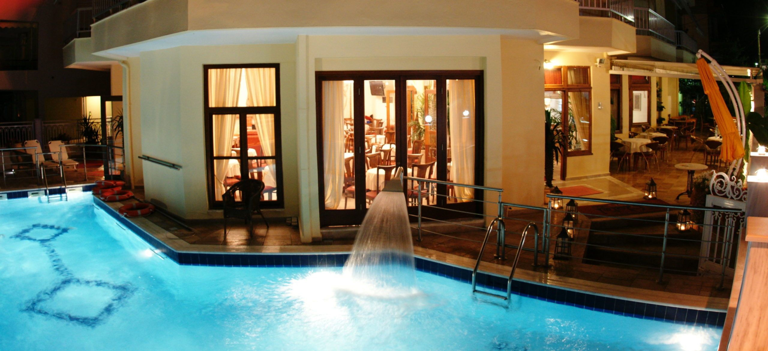 Hotel Eden - Neoi Poroi - Gebouw