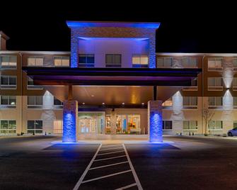 Holiday Inn Express & Suites Moses Lake - Moses Lake - Rakennus