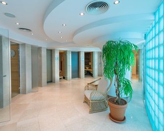 K+K Hotel Opera Budapest - Budapest - Lobby