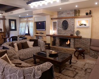 Anesis Hotel - Kalavryta - Lobby