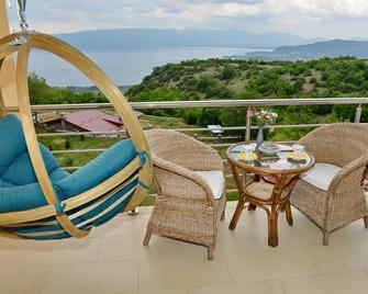 Villa Velestovo - Ohrid - Balcony