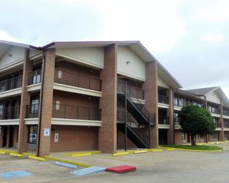 Red Roof Inn & Suites Bossier City - Bossier City - Bygning