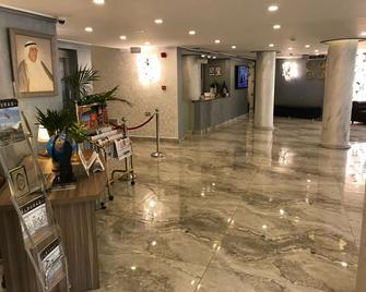 Salmiya International Hotel - Salmiya - Lobby