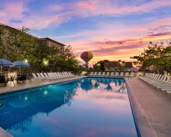 Plim Plaza Hotel - Ocean City - Piscina