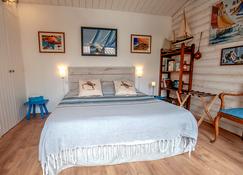 Les Yeux Bleus Bed & Breakfast - Нуармутье-ан-Л'Иль - Спальня