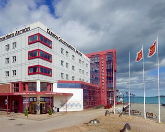 Home Hotel Arcticus - Harstad - Gebäude