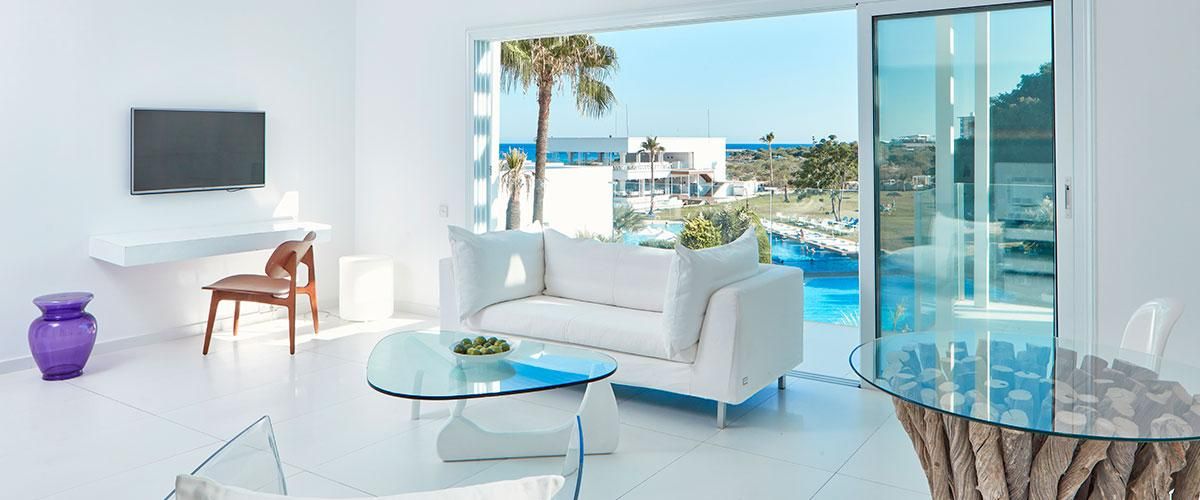 So Nice Beach Resort - Ayia Napa - Living room