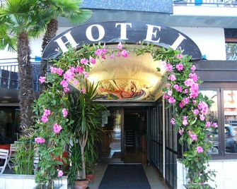 Hotel Serena - Grado - Gebäude