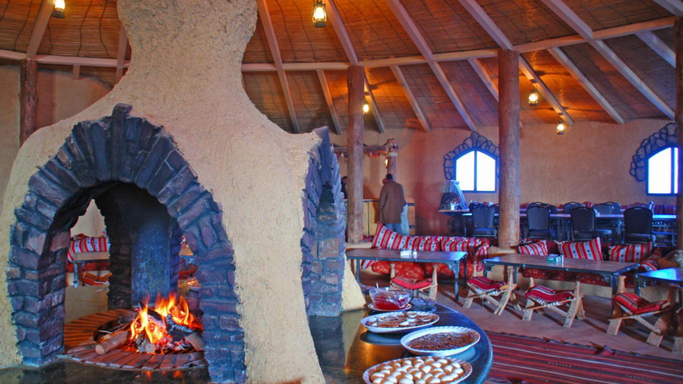 بيت علي لودج