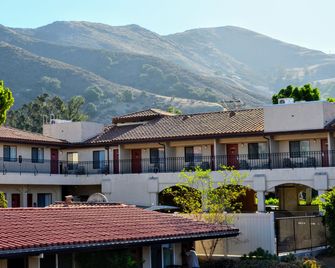 Sands Inn & Suites - San Luis Obispo - Venkovní prostory