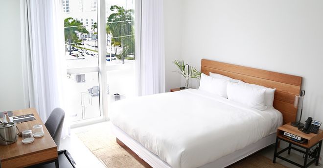 Urbanica The Meridian Hotel - Miami Beach - Bedroom