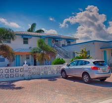 Hollywood Beachside Boutique Suites