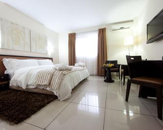 Oak Plaza Hotel, East Airport - Accra - Bedroom