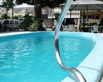 Hotel Edith - Villa Gesell - Pool