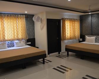 Hotel Nakshatra - Bānswāra - Habitación
