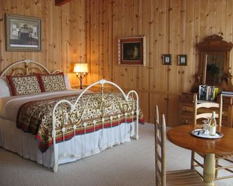 Rendezvous Mendocino - Gualala - Habitación