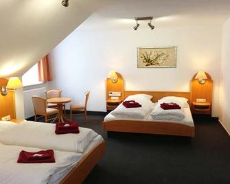 Hotel & Restaurant Jägerstuben - Ritterhude - Schlafzimmer