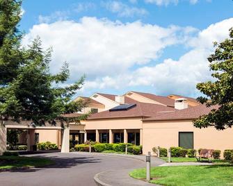 Courtyard by Marriott Portland Beaverton - Beaverton - Building