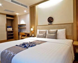 Ashlee Plaza Patong Hotel & Spa - Patong - Bedroom
