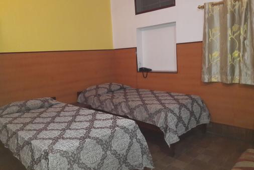 Hotel Kailas Pvt Ltd - Birgunj - Bedroom