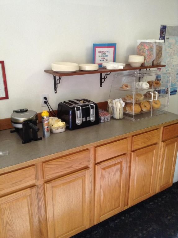 Coeur D' Alene Budget Saver Motel - Coeur d'Alene - Buffet