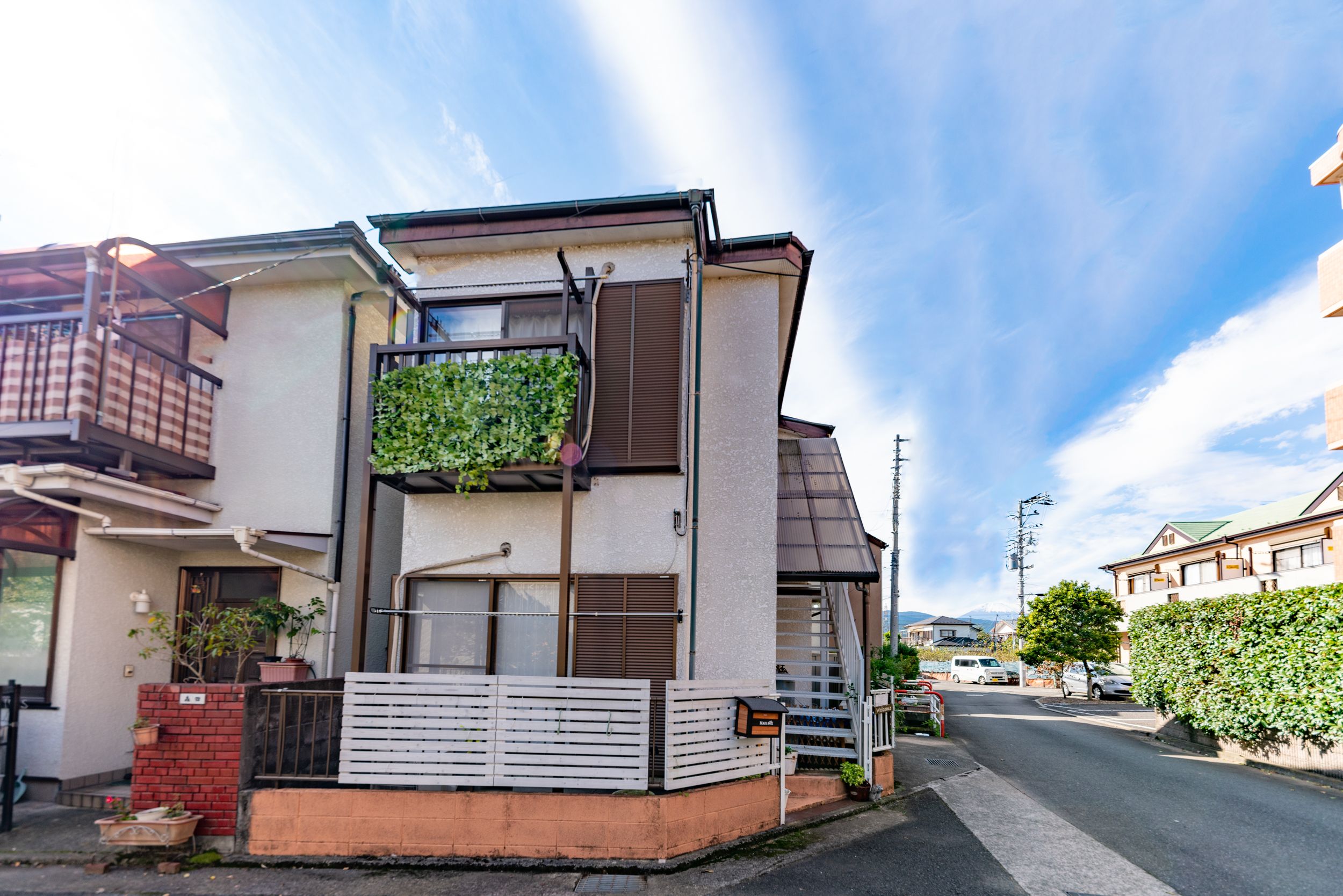 Martians Hotel Tomizu - Odawara - Gebouw
