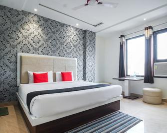 OYO Hotel Jalsa - Agra - Slaapkamer