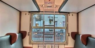 Train Hostel - Brussel - Huiskamer