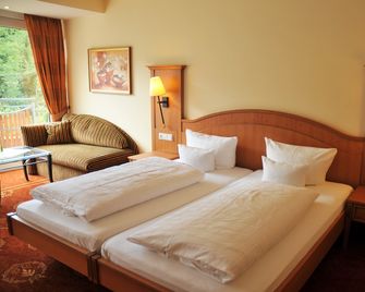 Hotel Ochsen - Höfen an der Enz - Schlafzimmer