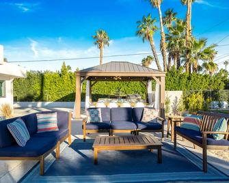 The Estate - Palm Springs - Patio