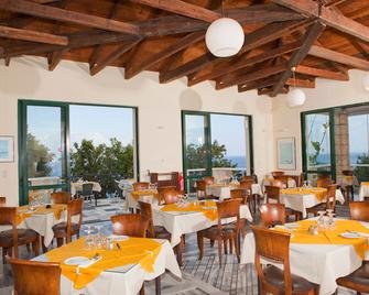 San Giorgio - Skala Fourkas - Restaurant