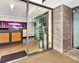 New Haus by Hougoumont Hotel, former Bannister 22 - Fremantle - Lobby