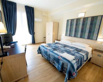 Hotel Chopin - Fiumicino - Slaapkamer