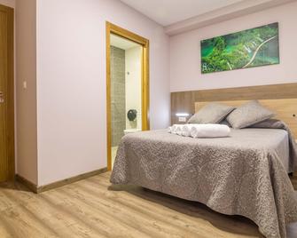 Albergue Pereiro - Melide - Bedroom