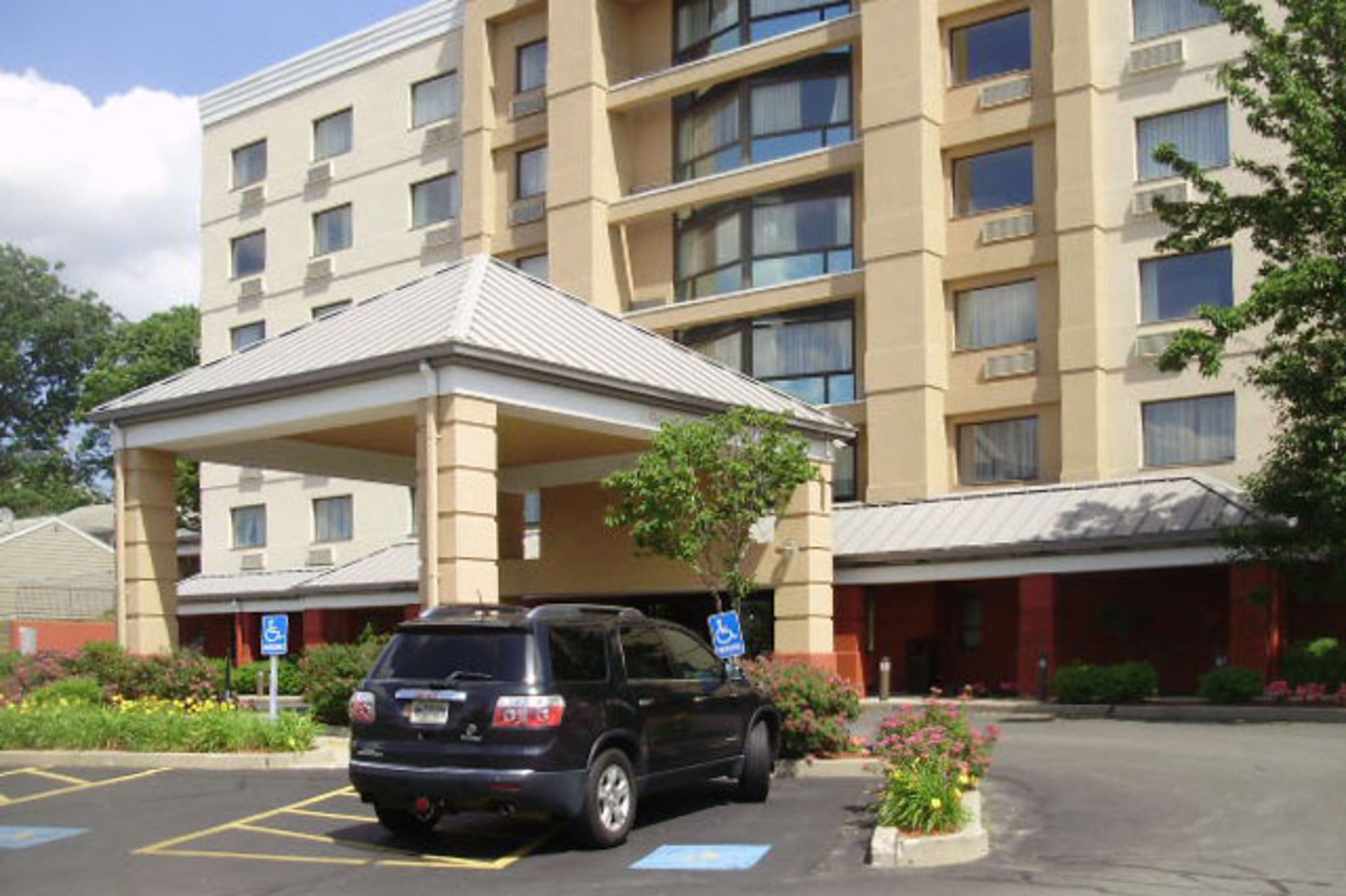Quality Inn Boston Revere 53 2 3 2 Revere Hotel Deals