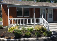 Colonial Shores Resort - Hampton Bays - Bâtiment