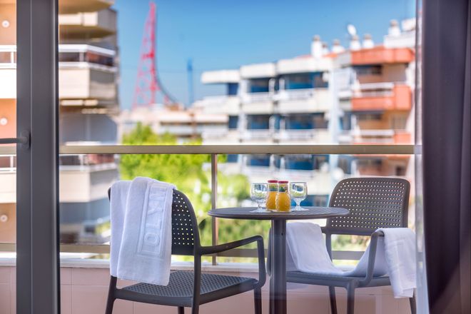 オリンパス パレス - サロウ - バルコニー