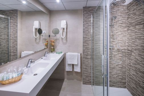 Olympus Palace - Khu nghỉ mát Salou - Phòng tắm