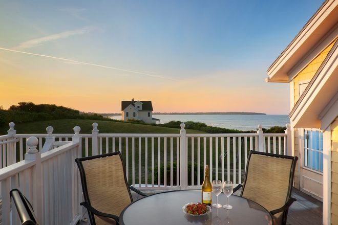 Blue Dory Inn 153 2 2 7 New Shoreham Hotel Deals Reviews
