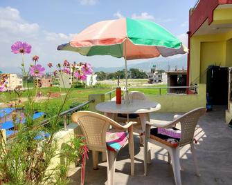 Everest Home Stay Apartment - Patan - Patio