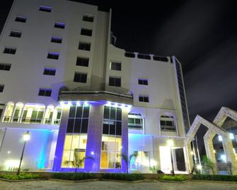 Bénin Royal Hôtel - Cotonou - Building