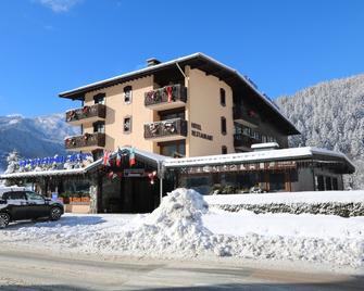 Chris-tal Hotel - Les Houches - Будівля