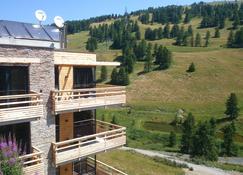 Névalhaia Le Chalet - Vars - Gebouw