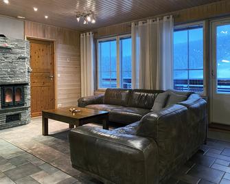 Levin Alppitalot Alpine Chalets Deluxe - Levi - Sala de estar