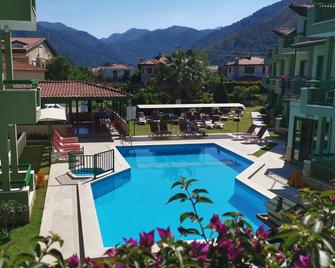 Avlu 1 Apartments - İçmeler - Pool