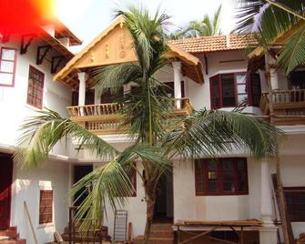Montecello: Home away from Home - Thiruvananthapuram - Building